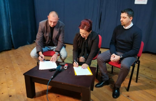 Potpisan sporazum o poslovnoj saradnji između Kulturnog centra Vršac i Izdavačke kuće "Libertatea" i predstavljen rad časopisa "Lumina"